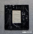 画像1: USA antique TIN CEILING PHOTO FRAME アメリカアンティーク ティンパネル フォトフレーム  ヴィンテージ ビンテージ 1860-1940's (1)