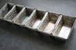 画像6: 【RARE】ENGLAND antique HOVIS BAKING TIN  イギリスアンティーク ホーヴィス ベーキングティン ミニブレッド缶 モールド 型 6連 1930-60's (6)