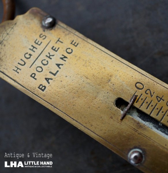 画像1: ENGLAND  antique HUGHES'S POCKET BALANCE イギリスアンティーク ポケットバランス  スプリングバランス  ハンキング スケール  はかり  1920-40's  (1)