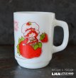 画像1: U.S.A. vintage Fire-king Mug Strawberry Shortcake アメリカヴィンテージ ファイヤーキング ストロベリーショートケーキ  マグ マグカップ1977－86's (1)