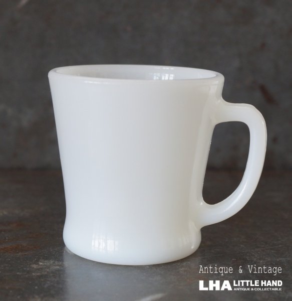 画像1: U.S.A. vintage Fire-king D handle mug アメリカヴィンテージ ファイヤーキング ホワイト Dハンドルマグ ヴィンテージ 1960-76's (1)