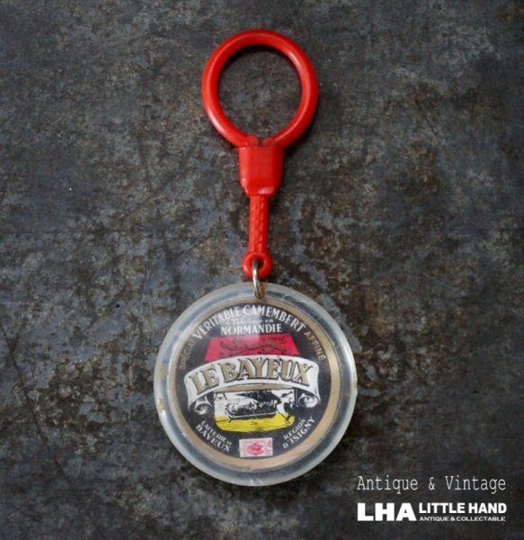 画像1: FRANCE antique FRENCH KEYRING  LE BAYEUX フランスヴィンテージ フレンチキーホルダー ヴィンテージ 1960-70's  (1)