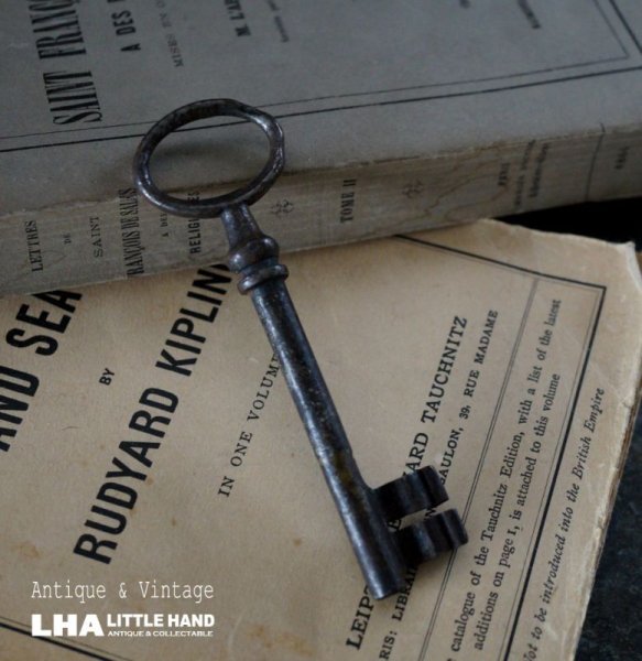 画像1: FRANCE antique KEY フランスアンティークキー 大きな鍵 H9.7cm 1890-1920's (1)