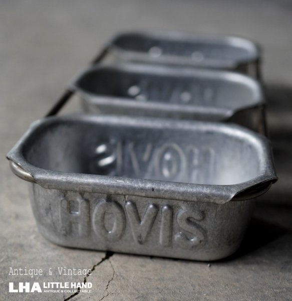 画像1: 【RARE】ENGLAND antique HOVIS BREAD TIN イギリスアンティーク ホーヴィス ミニブレッド缶 3連 ベーキングティンモールド 型 1950's (1)