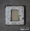 画像1: USA antique TIN CEILING PHOTO FRAME アメリカアンティーク ティンパネル フォトフレーム  ヴィンテージ ビンテージ 1860-1940's (1)