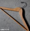 画像1: SALE【20%OFF】U.S.A. antique Advertising Hanger アメリカアンティーク アドバタイジング 広告入 木製ハンガー ヴィンテージ 1930-60's (1)