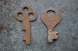画像2: U.S.A. antique KEYS 2pcs アメリカアンティークキー ヴィンテージキー 鍵 2本セット ヴィンテージ 1940-70s (2)