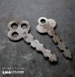 画像1: U.S.A. antique KEYS 2pcs アメリカアンティークキー ヴィンテージキー 鍵 2本セット ヴィンテージ 1940-70s (1)