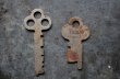 画像2: U.S.A. antique KEYS 2pcs アメリカアンティークキー ヴィンテージキー 鍵 2本セット ヴィンテージ 1940-70s (2)