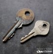 画像1: U.S.A. antique KEYS 2pcs アメリカアンティークキー ヴィンテージキー 鍵 2本セット ヴィンテージ 1940-70s (1)