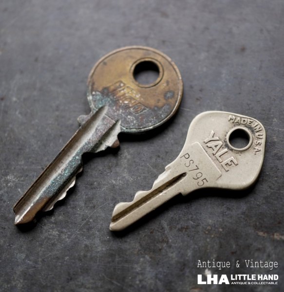 画像1: U.S.A. antique KEYS 2pcs アメリカアンティークキー ヴィンテージキー 鍵 2本セット ヴィンテージ 1940-70s (1)