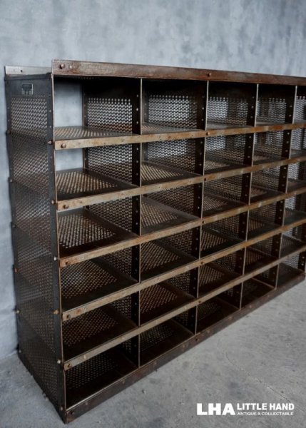 画像1: FRANCE antique INDUSTRIAL LA POSTE フランスアンティーク インダストリアル 郵便局 仕分け棚 キャビネット ヴィンテージ 1967's (1)