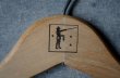 画像3: U.S.A. antique Advertising Hanger アメリカアンティーク アドバタイジング 広告入 木製ハンガー ヴィンテージ 1940-70's (3)