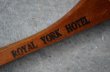 画像3: U.S.A. antique Advertising Hanger アメリカアンティーク アドバタイジング 広告入 木製ハンガー ヴィンテージ 1930-60's (3)