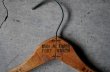 画像4: U.S.A. antique Advertising Hanger アメリカアンティーク アドバタイジング 広告入 木製ハンガー ヴィンテージ 1930-60's (4)