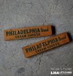 画像1: U.S.A. antique PHILADELPHIA  WOODEN PLATES 2pcs アメリカアンティーク 木製チーズボックスプレート 2個セット 1900-1930's (1)