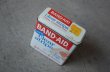 画像4: U.S.A. antique BAND-AID TIN アメリカアンティーク ジョンソン&ジョンソン BAND-AID バンドエイド缶 絆創膏 ヴィンテージ1970-80's  (4)