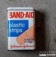 画像1: U.S.A. antique BAND-AID TIN アメリカアンティーク ジョンソン&ジョンソン BAND-AID バンドエイド缶 絆創膏 ヴィンテージ1970-80's 