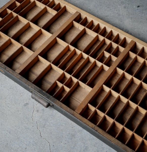 画像1: U.S.A. antique HAMILTON WOODEN PRINTER'S TRAY アメリカアンティーク ハミルトン 木製プリンタートレイ プリンターズトレイ ヴィンテージ プリンタートレイ 1940-60's (1)