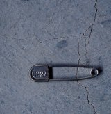 画像: U.S.A. antique LAUNDRY PIN (LARGE) アメリカアンティーク 大きなナンバー入ランドリーピン セーフティピン ヴィンテージ 1940－50's 
