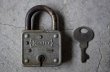 画像2: SALE【30%OFF】U.S.A. antique Master PADLOCK アメリカアンティーク  刻印入 パドロック 南京錠 ヴィンテージ ビンテージ 1940－60's