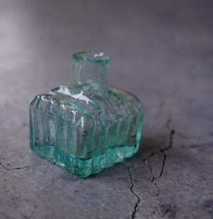 画像: ENGLAND antique Ink Bottle イギリスアンティーク ガラス インクボトル 瓶 ガラスボトル 1890－1910's