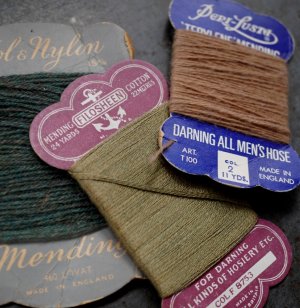 画像: ENGLAND antique Mending イギリスアンティーク 糸カード 糸巻き 3枚セット 台紙付 ヴィンテージ 1930-50's