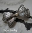 画像1: ENGLAND antique SPHINX Brooch イギリスアンティーク スフィンクスブローチ コスチュームジュエリー ヴィンテージ ブローチ 1950-80's  (1)
