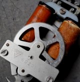 画像: CZECHOSLOVAKIA antique PRAGOTRON wall clock MOVEMENT PARTS チェコスロバキアアンティーク パラゴトロン 掛け時計 ムーブメント 機械部品 ジャンク ヴィンテージ 1940-70's