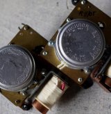 画像: U.S.A. antique wall clock MOVEMENT PARTS 2pcs アメリカアンティーク 掛け時計 ムーブメント 機械部品 2個セット ジャンク ヴィンテージ 1940-70's