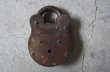 画像5: ENGLAND antique PADLOCK イギリスアンティーク クマ型 刻印入り パドロック NO KEY ヴィンテージ 1920-40's (5)