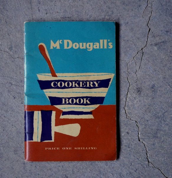 画像1: ENGLAND antique McDougall’s COOKERY BOOK イギリス アンティーク お菓子本 料理本 古書 洋書 ブック 1930-50's (1)