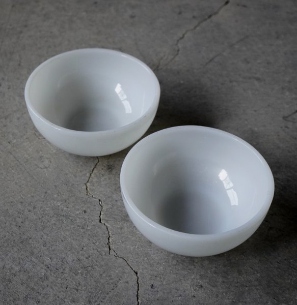 画像1: U.S.A. vintage  Fire-king Chili Bowls 2pcs アメリカヴィンテージ ファイヤーキング ホワイト チリボウル 2個セット1950-60's (1)