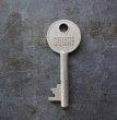 画像2: ENGLAND antique KEY イギリスアンティークキー ヴィンテージキー 鍵  パドロックキー ヴィンテージ 1950-70s (2)