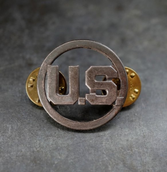 画像1: U.S.A. antique U.S. ARMY AIR CORPS PINS BASGE WW2 アメリカアンティーク アメリカ陸軍航空隊 ピンズ USピンバッジ ミリタリーピンズ ヴィンテージ RAMONES ラモーンズ PUNK パンク 1939-45's  (1)