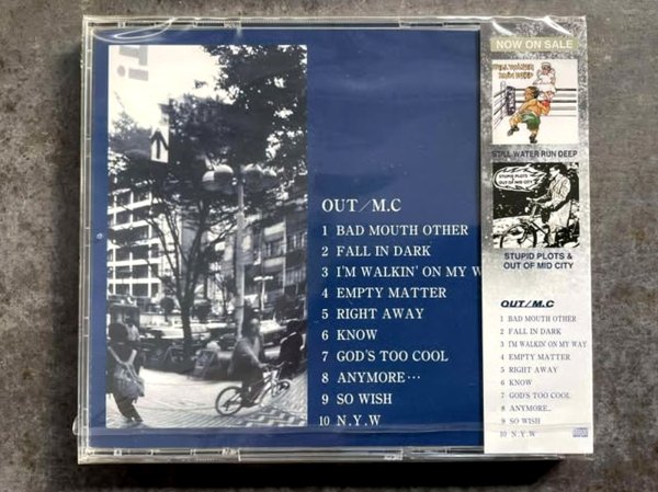 画像2: OUT OF MID CITY /   OUT/ M.C   CD (2)