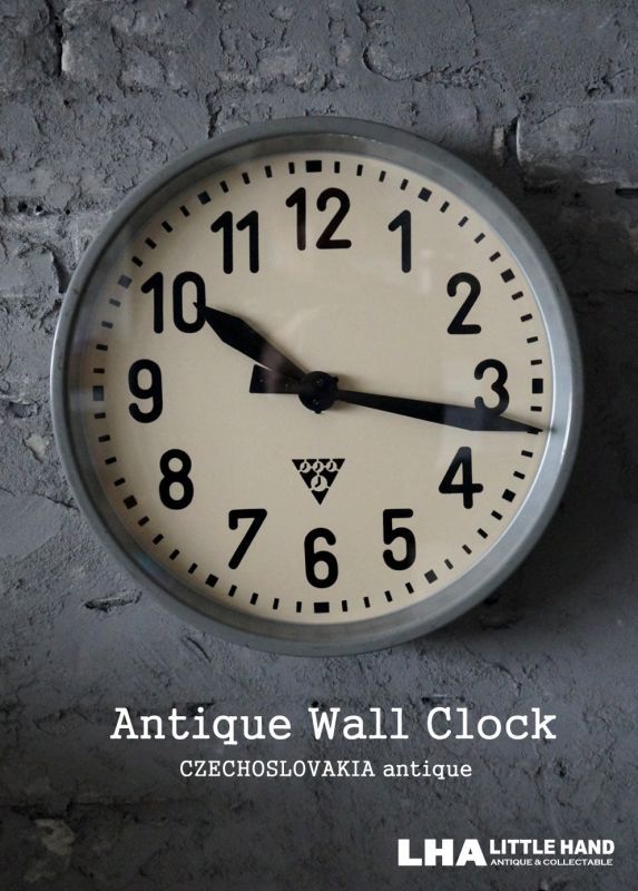 CZECHOSLOVAKIA antique PRAGOTRON wall clock パラゴトロン社