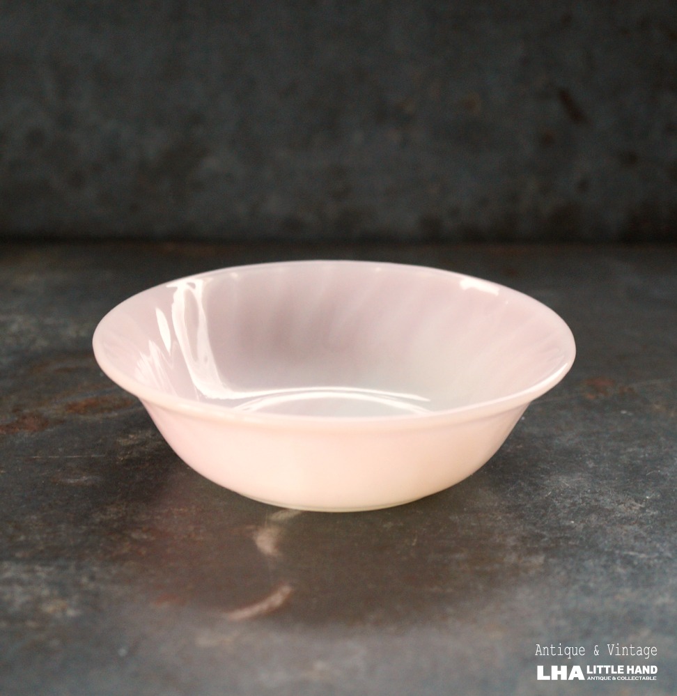 画像1: U.S.A. vintage Fire-king Pink Dessert Bowl アメリカヴィンテージ ファイヤーキング ピンク スワール デザートボウル 1949-62's