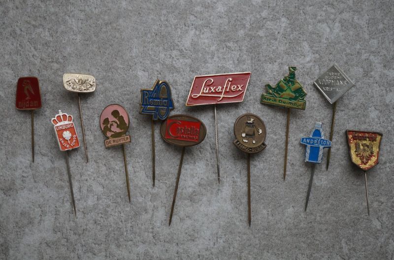 画像2: SALE【50%OFF】NETHERLANDS antique ADVERTISING HAT PINS 12pcs オランダアンティーク ハットピン ヴィンテージ 12本SET 1960-80's