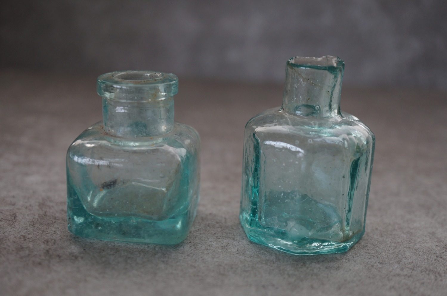 画像2: ENGLAND antique ink Bottles 2pcs イギリスアンティーク ガラス インクボトル 2個SET 瓶 ガラスボトル 1890－1910's