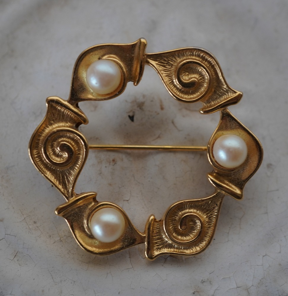 ENGLAND antique Brooch イギリスアンティーク ブローチ アクセサリー