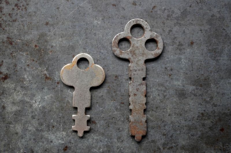 画像2: U.S.A. antique KEYS 2pcs アメリカアンティークキー ヴィンテージキー 鍵 2本セット ヴィンテージ 1940-70s