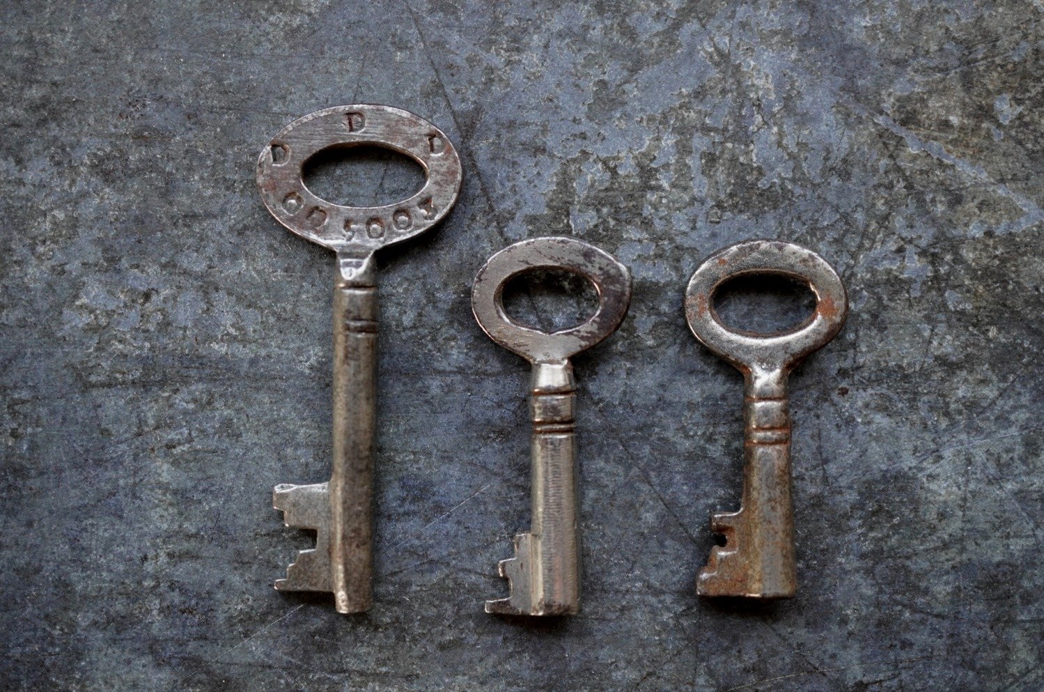 画像3: ENGLAND antique KEYS 3pcs イギリスアンティークキー ヴィンテージキー 小さな鍵 3本セット ヴィンテージ 1920-60s