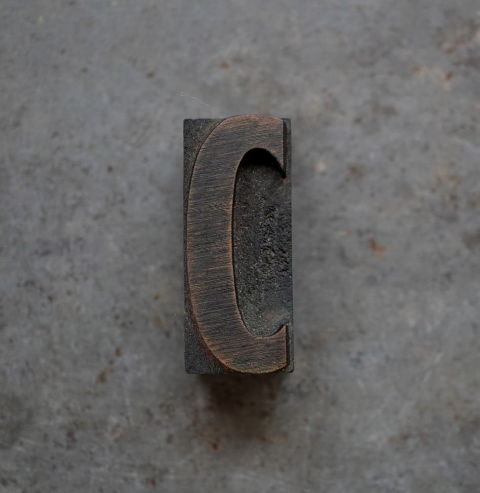 画像1: U.S.A. antique Letterpress 【C】アメリカアンティーク 木製プリンターブロック Ｈ4.2cm ヴィンテージ スタンプ ビンテージ はんこ 数字 1900-40's 