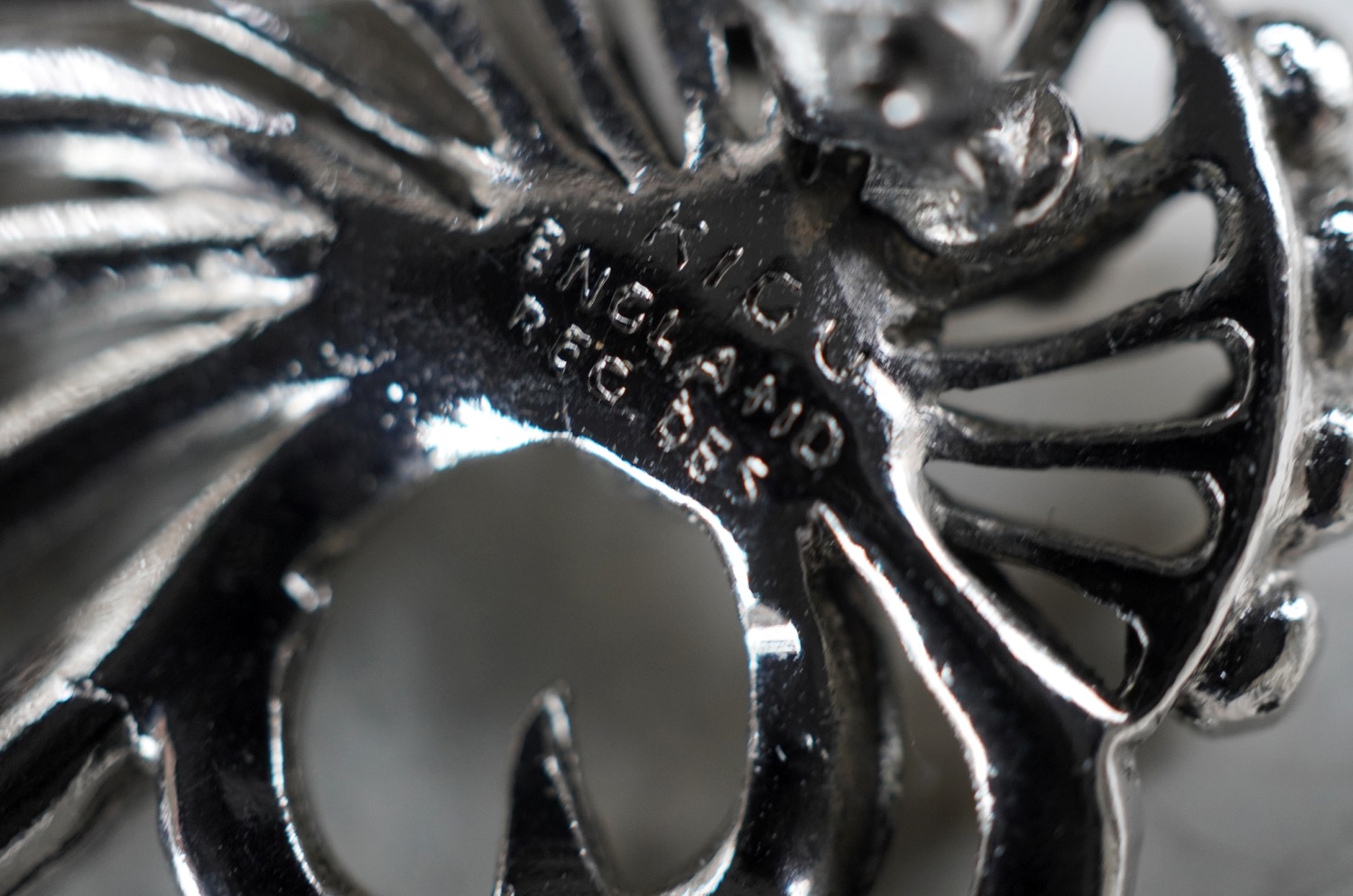 画像5: ENGLAND antique KIGU Brooch イギリスアンティーク キグ ブローチ コスチュームジュエリー ヴィンテージ ブローチ 1950-80's 