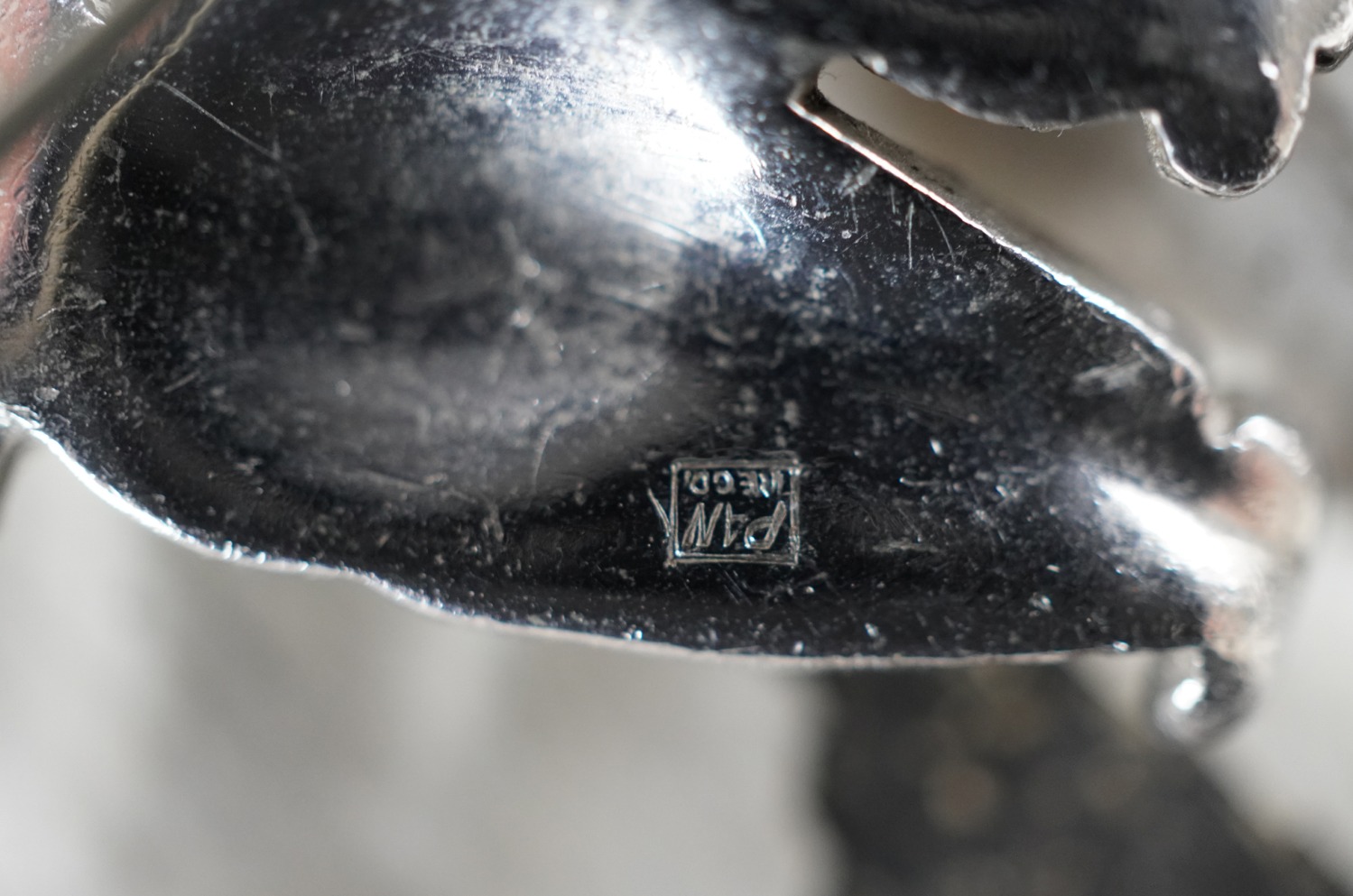 画像5: ENGLAND antique PAN Brooch イギリスアンティーク DOG 犬 ドッグ ブローチ コスチュームジュエリー ヴィンテージ ブローチ 1950-80's 
