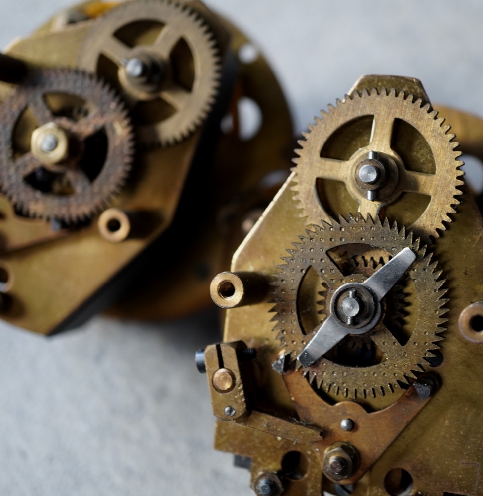画像1: FRANCE antique  BRILLIE wall clock MOVEMENT PARTS 2pcs フランスアンティーク 掛け時計 ムーブメント 機械部品 2個セット ジャンク ヴィンテージ 1940-70's